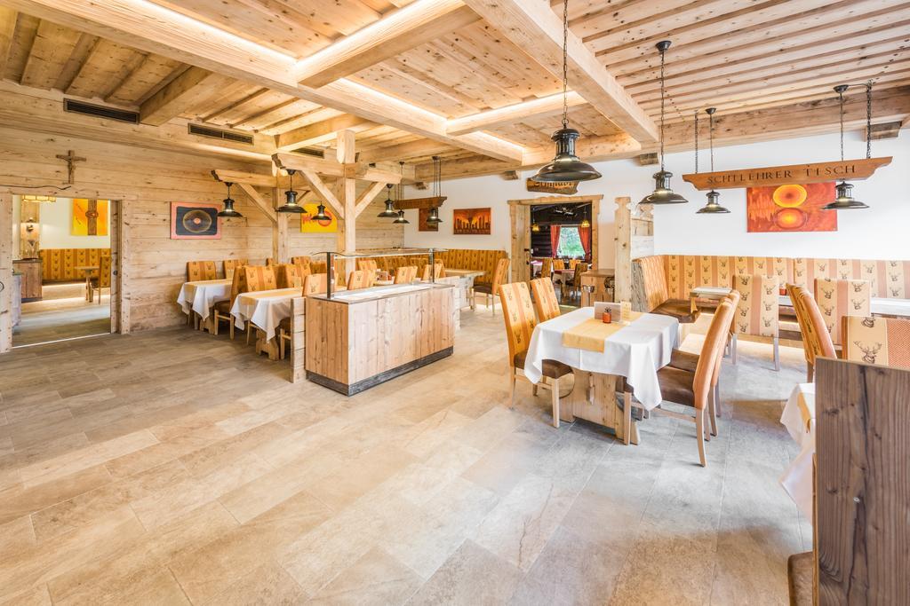Hotel Kuenstleralm Kaprun Exterior photo