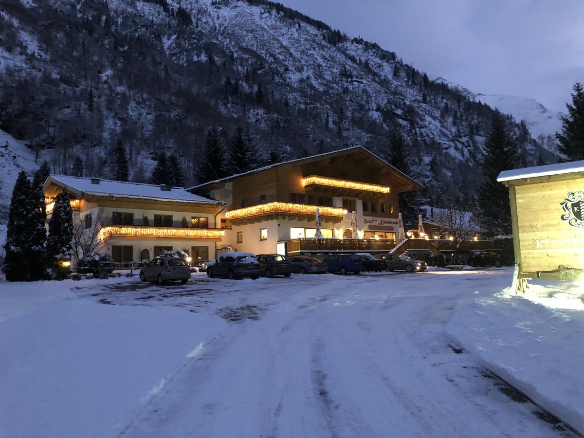 Hotel Kuenstleralm Kaprun Exterior photo
